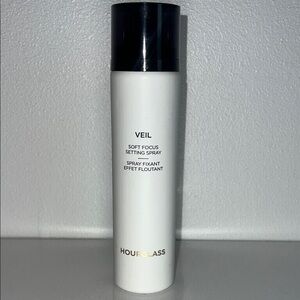 Hourglass Veil Soft Focus Setting Spray